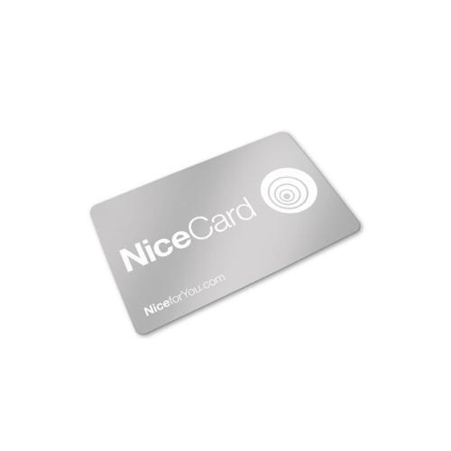 NICMOCARDP Tessera a transponder riprogrammabile tramite Obox,
con codifica sequenziale per inserimento multiplo